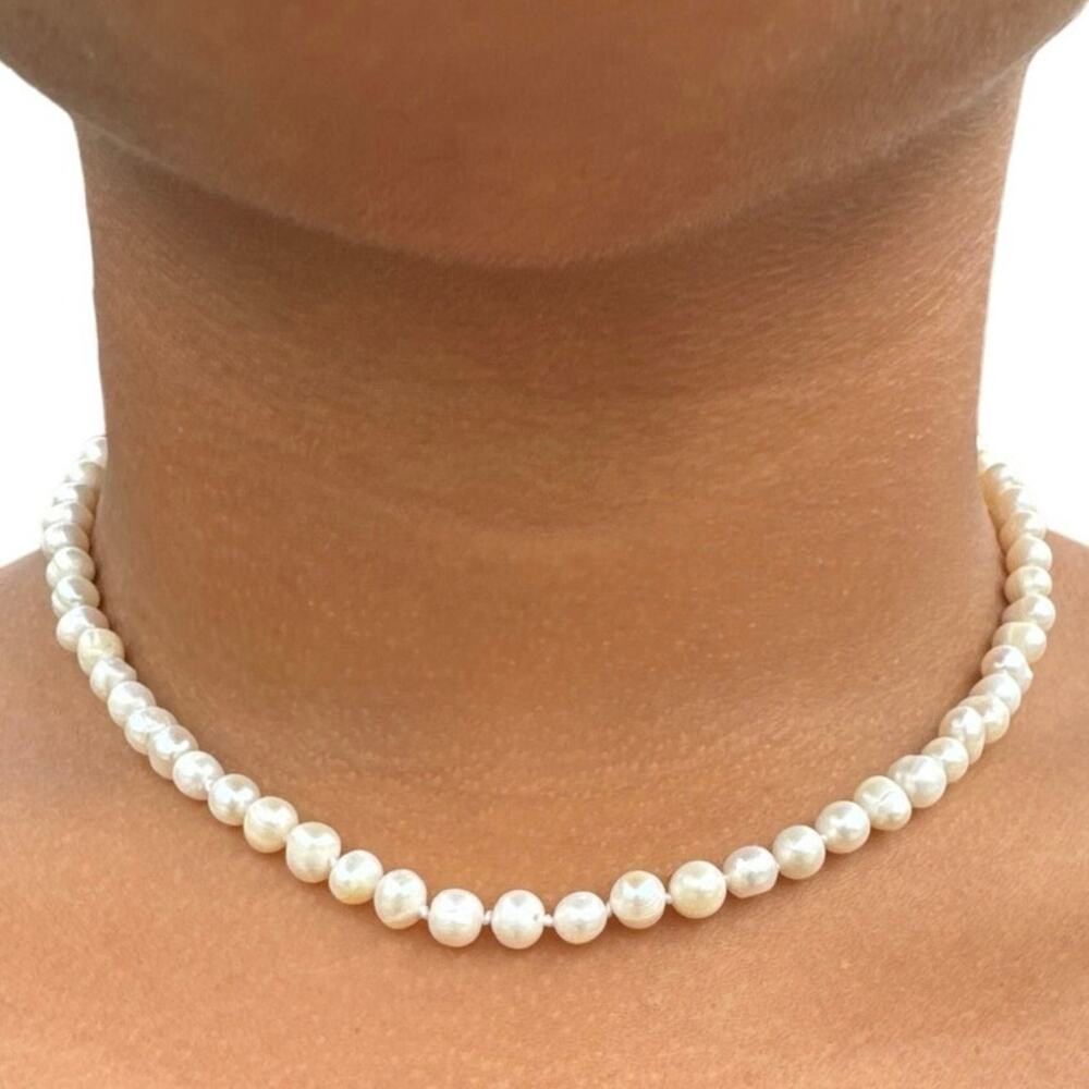 Gorgeous Hand Knotted Freshwater Pearls Choker Necklace with GF Clasp